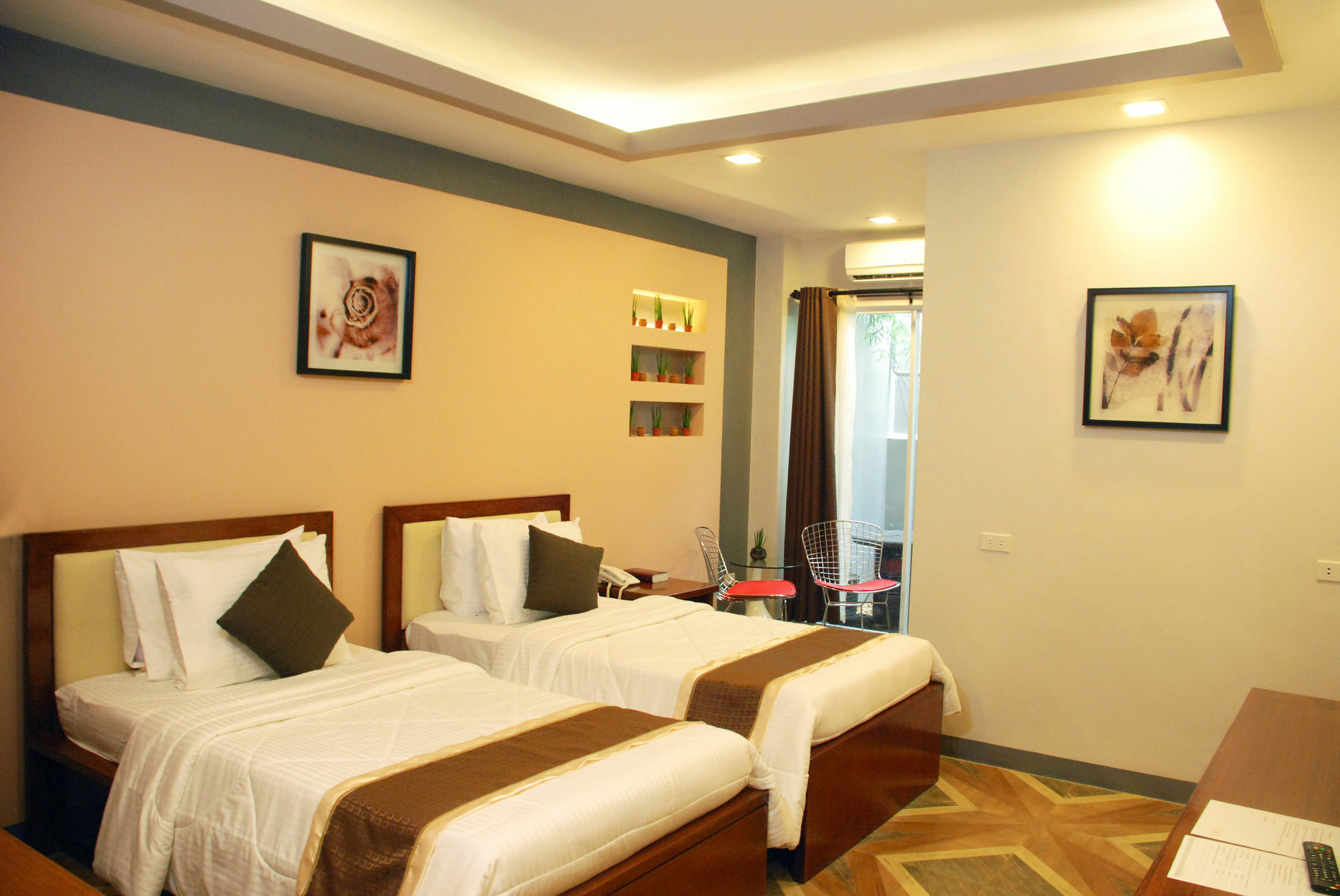 Nao Hotel Tagaytay City Exterior photo