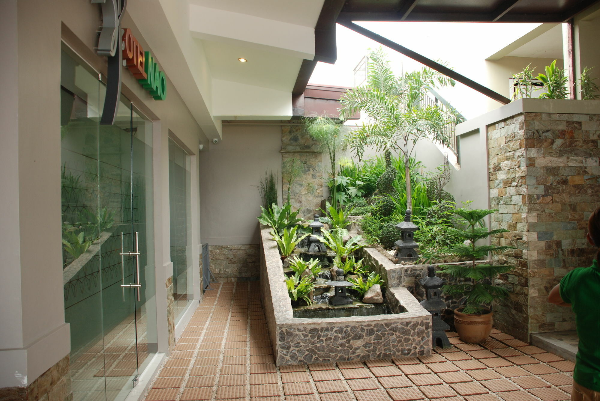 Nao Hotel Tagaytay City Exterior photo